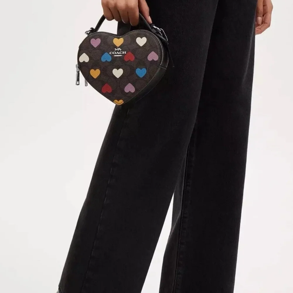 Coach NWT Heart Crossbody Silver/ Metallic Hearts CPO22 - Picture 5 of 7